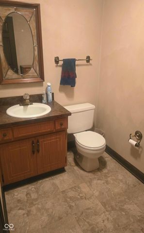 5070 Stonespring Way, Anderson, IN 46012