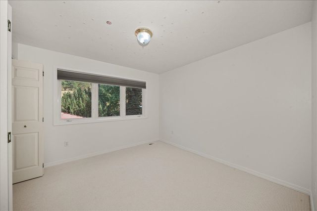 5915 S Dearborn Rd, Spokane, WA 99223