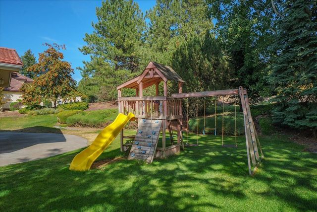 5915 S Dearborn Rd, Spokane, WA 99223