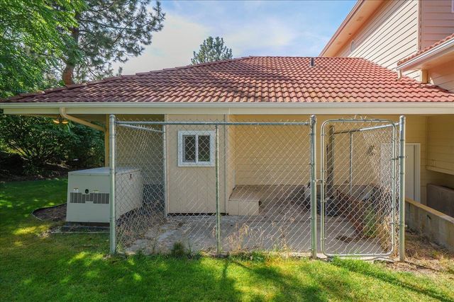 5915 S Dearborn Rd, Spokane, WA 99223