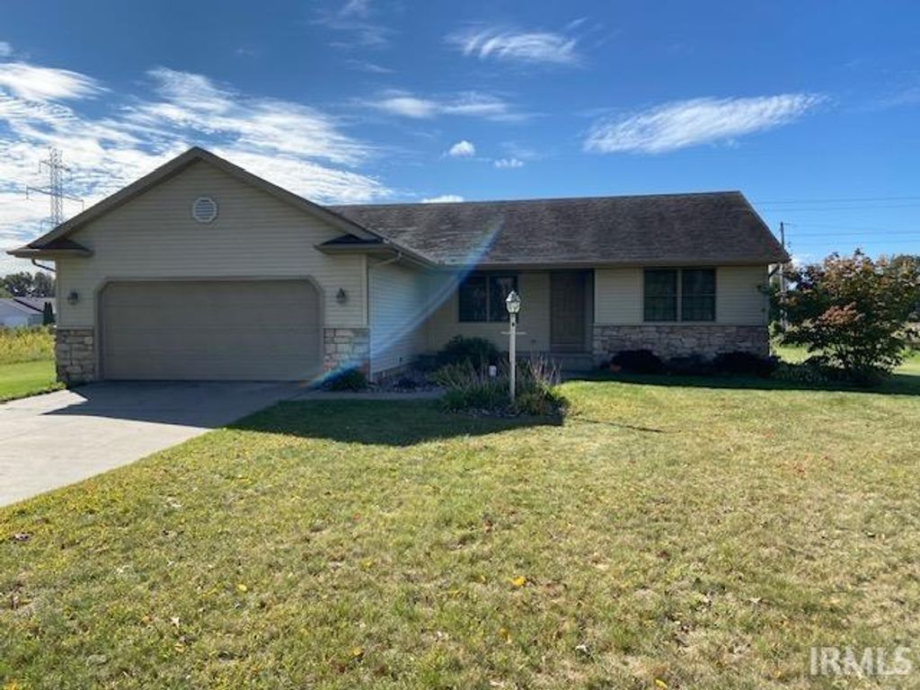 26092 State Line Road, Elkhart, IN 46514