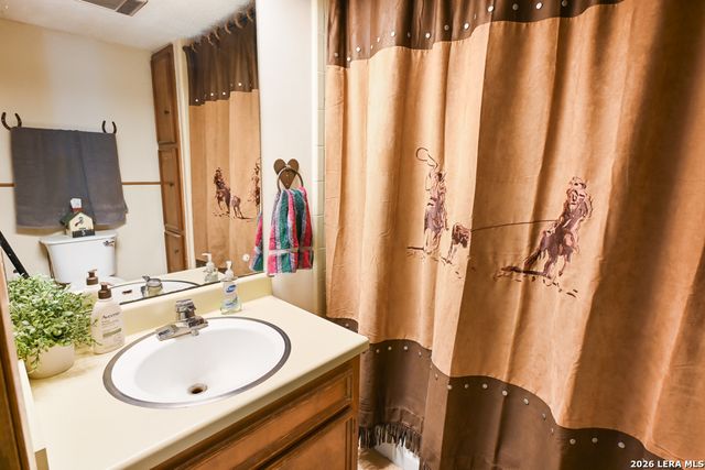 348 ROCKY ROAD, Pipe Creek, TX 78063