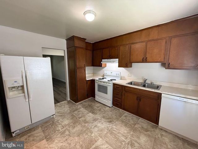 130 JANNEY CT, Fredericksburg, VA 22408