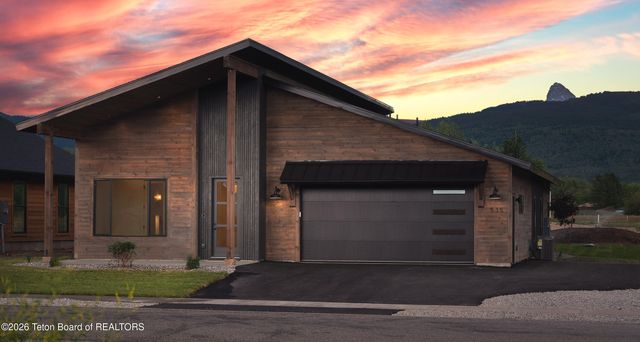 535 PALISADE Trail, Driggs, ID 83422