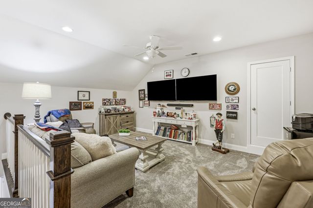 6325 Cedar Springs Lane, Hoschton, GA 30548