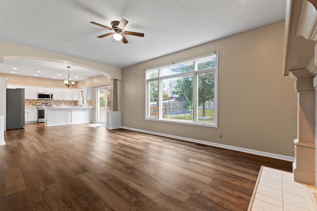 8304 Talbot Place, Johnston, IA 50131