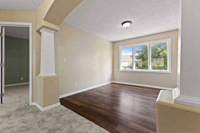 8304 Talbot Place, Johnston, IA 50131