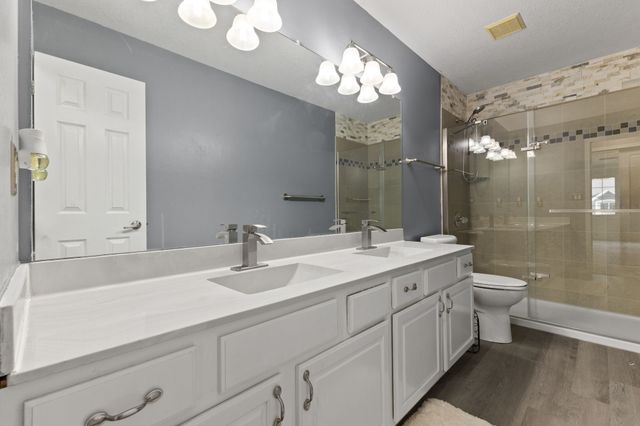 8304 Talbot Place, Johnston, IA 50131