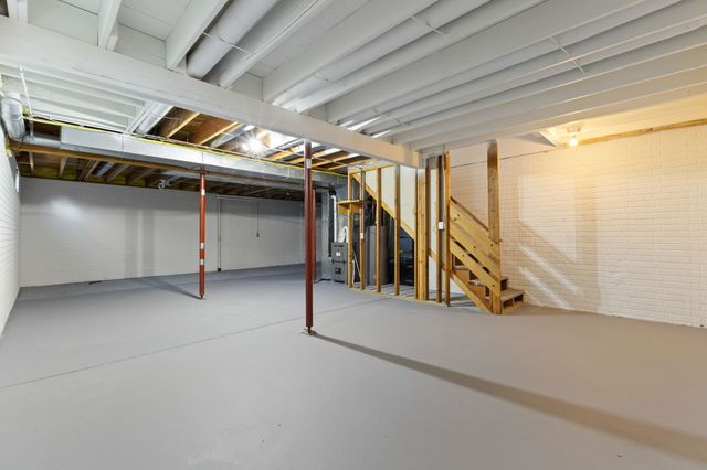 8304 Talbot Place, Johnston, IA 50131