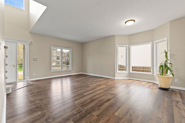 8304 Talbot Place, Johnston, IA 50131