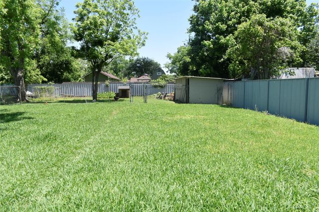 5922 Lavender Street, Houston, TX 77026