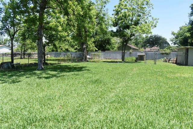 5922 Lavender Street, Houston, TX 77026