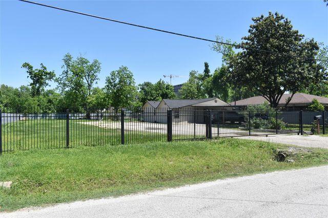 5922 Lavender Street, Houston, TX 77026