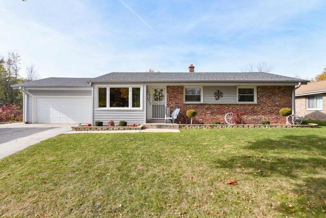 8069 N 105th STREET, Milwaukee, WI 53224