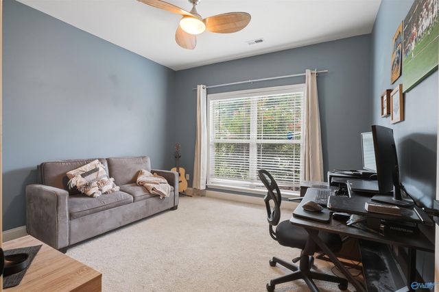 7602 Graydon Street NW, Huntsville, AL 35806