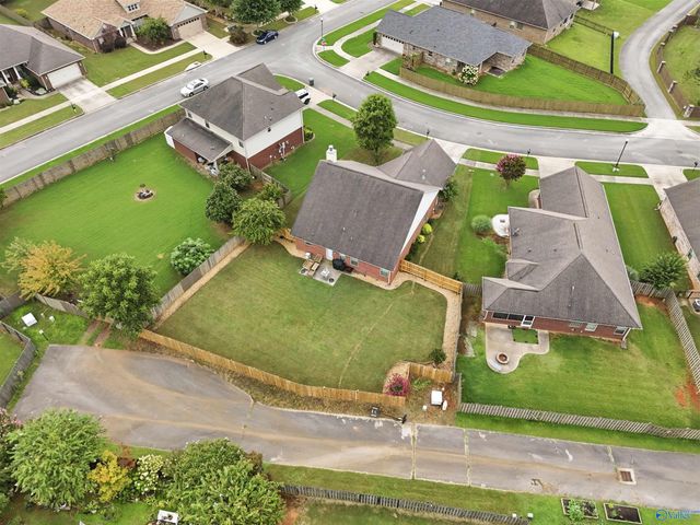 7602 Graydon Street NW, Huntsville, AL 35806