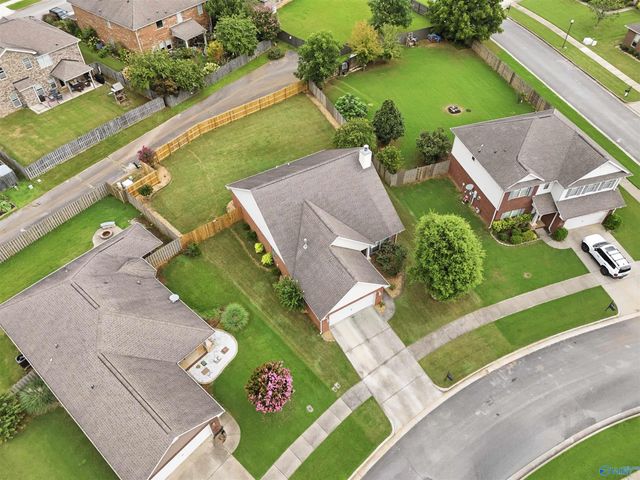 7602 Graydon Street NW, Huntsville, AL 35806
