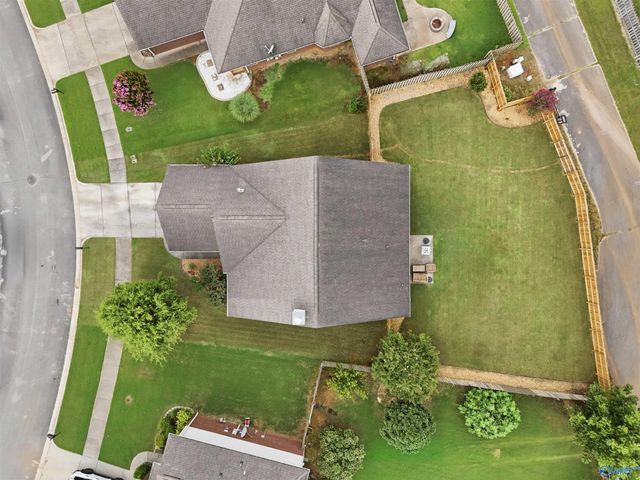 7602 Graydon Street NW, Huntsville, AL 35806