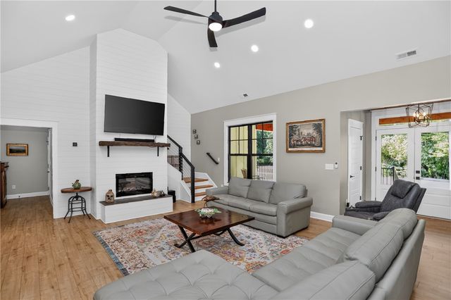 216 Bunker Lane, Westminster, SC 29693