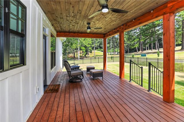 216 Bunker Lane, Westminster, SC 29693
