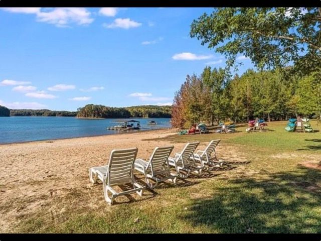 216 Bunker Lane, Westminster, SC 29693