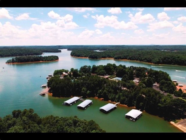 216 Bunker Lane, Westminster, SC 29693