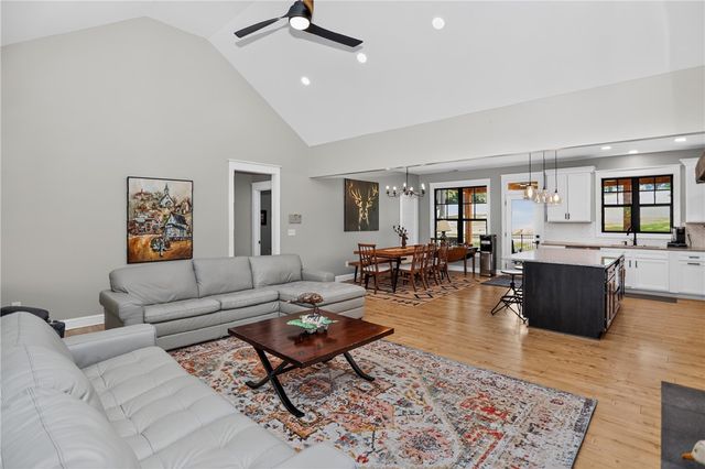 216 Bunker Lane, Westminster, SC 29693