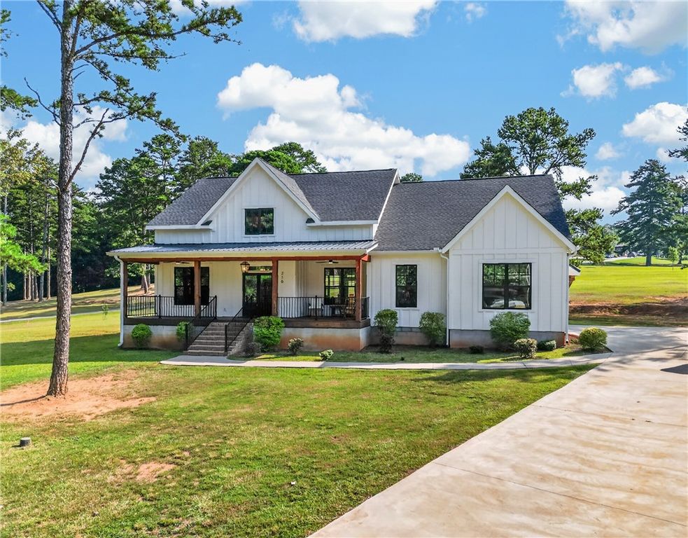 216 Bunker Lane, Westminster, SC 29693