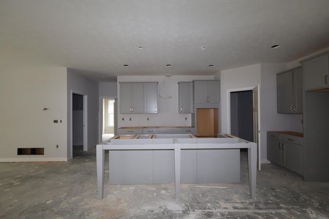 4525 Nonius Drive, Hilliard, OH 43026