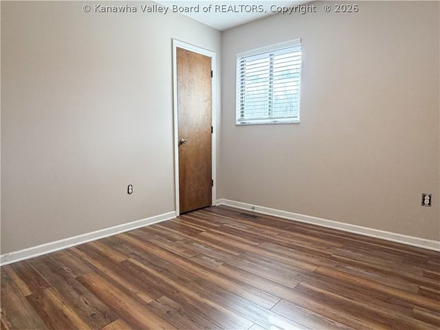 12 Briar Hill Road, Charleston, WV 25314
