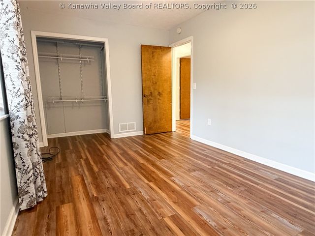 12 Briar Hill Road, Charleston, WV 25314