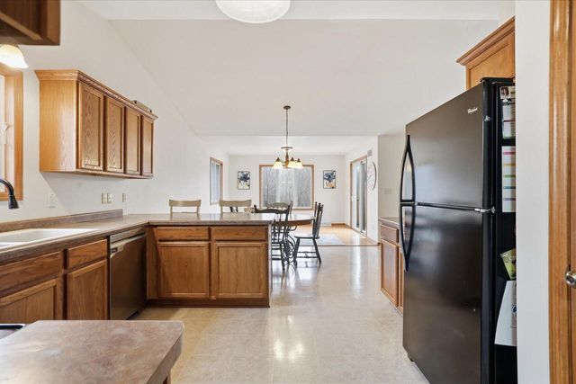 1203 Schuman DRIVE, Watertown, WI 53098