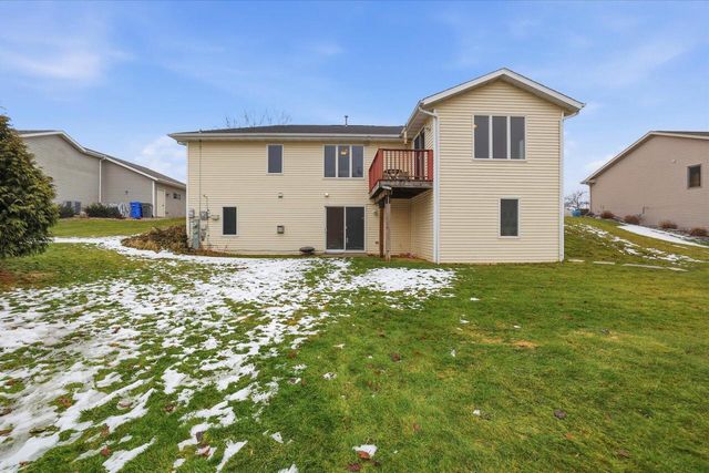 1203 Schuman DRIVE, Watertown, WI 53098