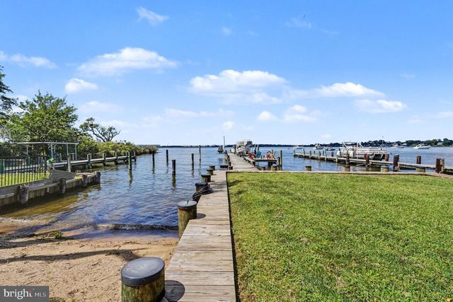 9208 TODD AVE, Fort Howard, MD 21052