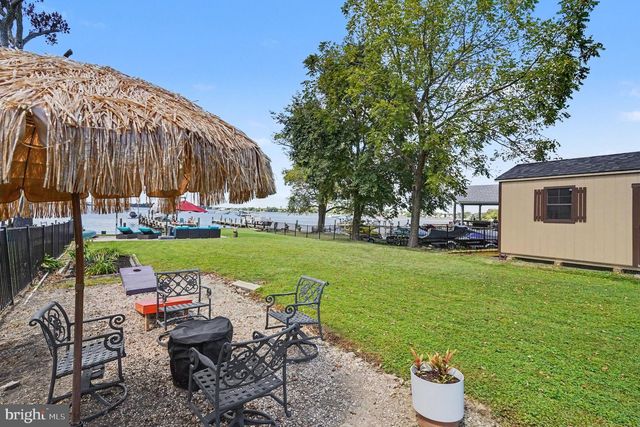 9208 TODD AVE, Fort Howard, MD 21052