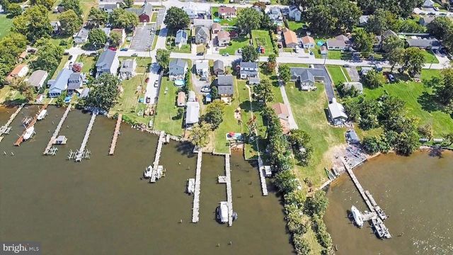 9208 TODD AVE, Fort Howard, MD 21052