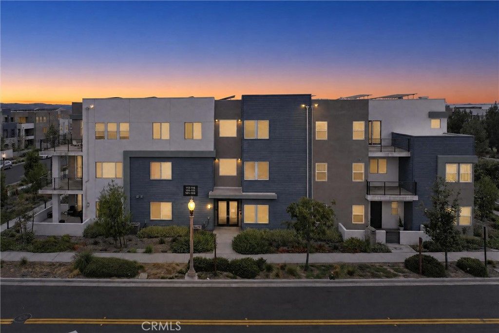 Image 1 of property listing at 105 Baluster, Irvine, CA 92618