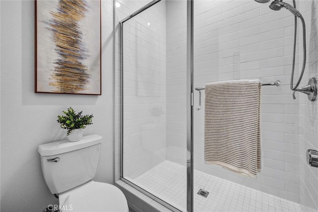 Image 20 of property listing at 105 Baluster, Irvine, CA 92618