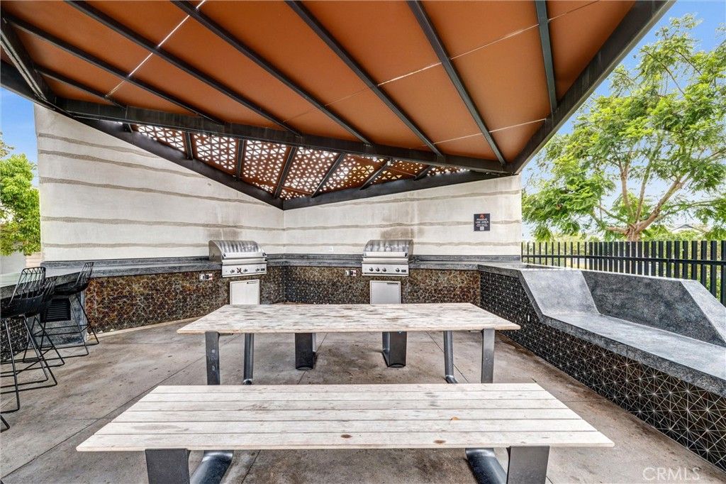 Image 30 of property listing at 105 Baluster, Irvine, CA 92618