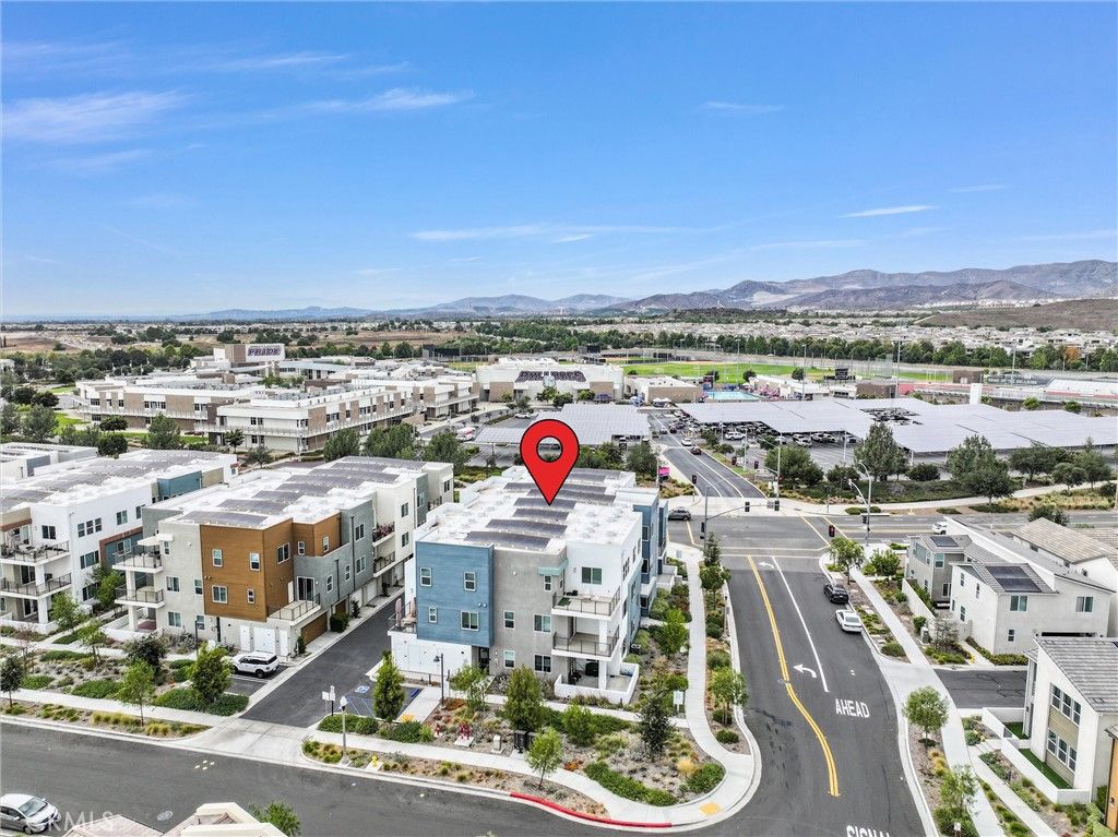 Image 36 of property listing at 105 Baluster, Irvine, CA 92618