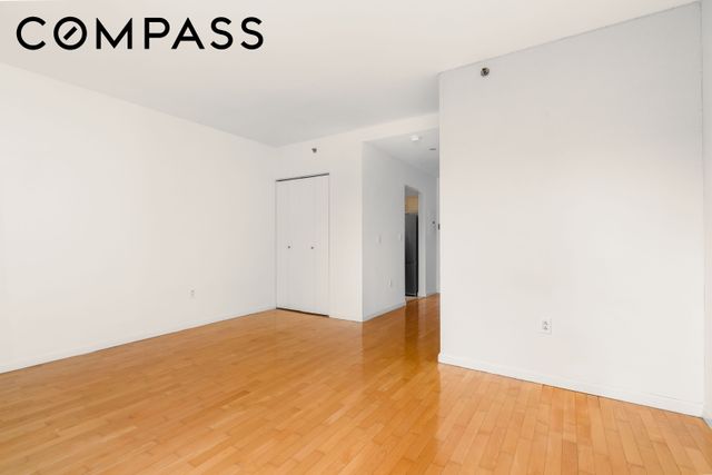 250 E 30th St Apt 6C, New York City, NY 10016