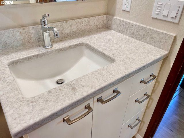 13775 Sw SCHOLLS FERRY Rd 304, Beaverton, OR 97008