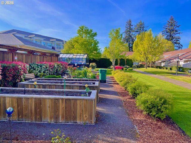13775 Sw SCHOLLS FERRY Rd 304, Beaverton, OR 97008