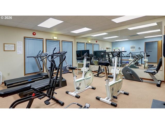 13775 Sw SCHOLLS FERRY Rd 304, Beaverton, OR 97008