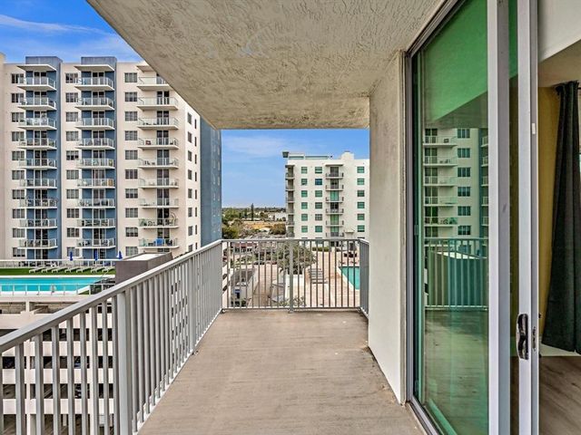 140 S Dixie Highway 737, Hollywood, FL 33020