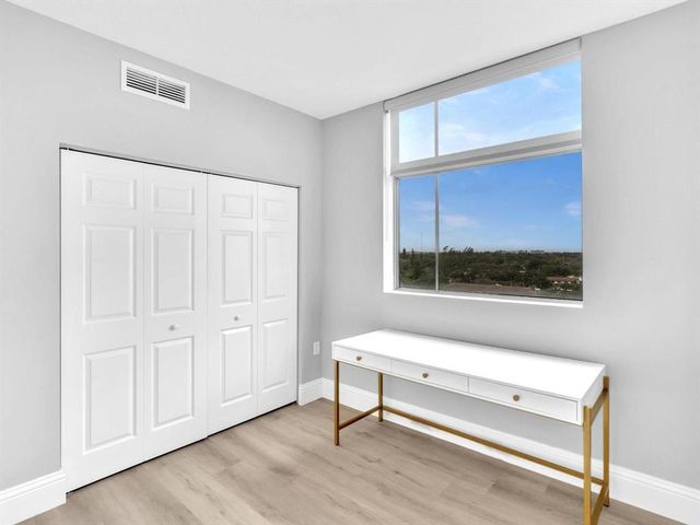 140 S Dixie Highway 737, Hollywood, FL 33020