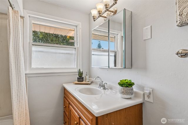 1313 F Street SE, Auburn, WA 98002