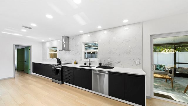 11123 117TH WAY, Seminole, FL 33778