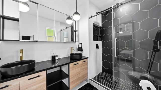 11123 117TH WAY, Seminole, FL 33778