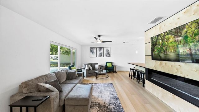 11123 117TH WAY, Seminole, FL 33778